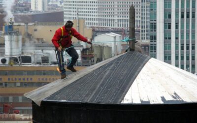 De gevaren van op het dak lopen